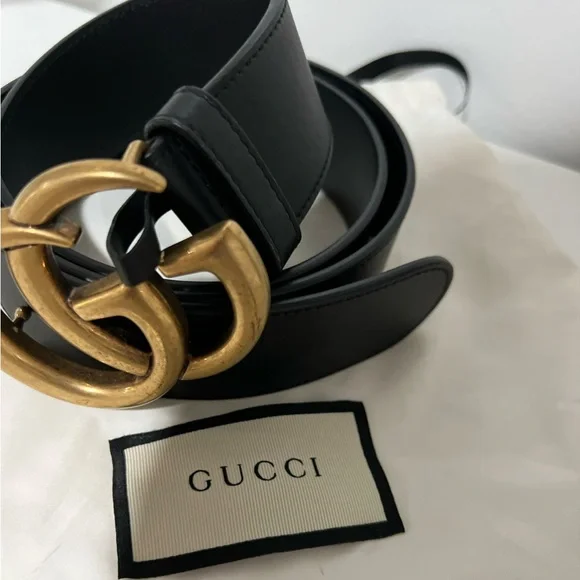 Gucci Black Belt with Gold Buckle - Picture 5 of 10